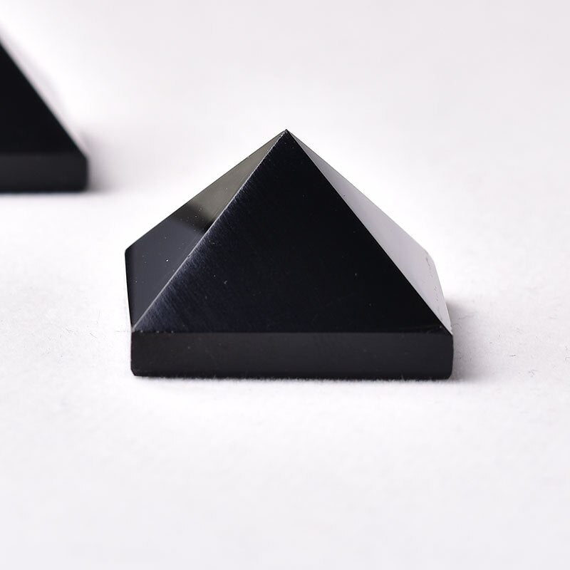 1PC Super Beautiful Natural Crystal Obsidian Mineral Healing Pyramid Can Be Used For Home Decoration DIY Gifts And Meditation