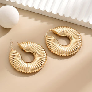 Golden Flower Pattern Hoop Earrings Retro Classic Style Alloy Jewelry Creative Female Gift Daily Casual