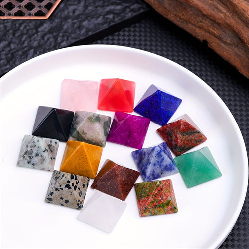 Natural Pyramid Crystal Stone With A Volume Of 0.8Inches,Worry Stone Pyramid Crystal Bag Carved Gem Witch Quartz Pyramid Chakrat Palm Ring SUpplies Meditation Spirit Balance