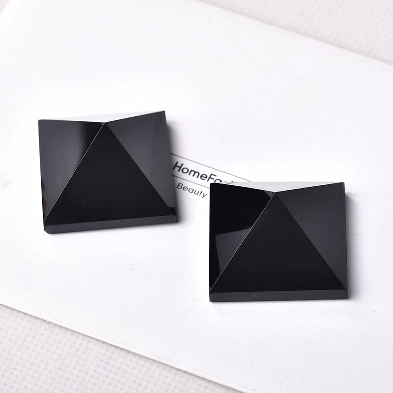 1PC Super Beautiful Natural Crystal Obsidian Mineral Healing Pyramid Can Be Used For Home Decoration DIY Gifts And Meditation