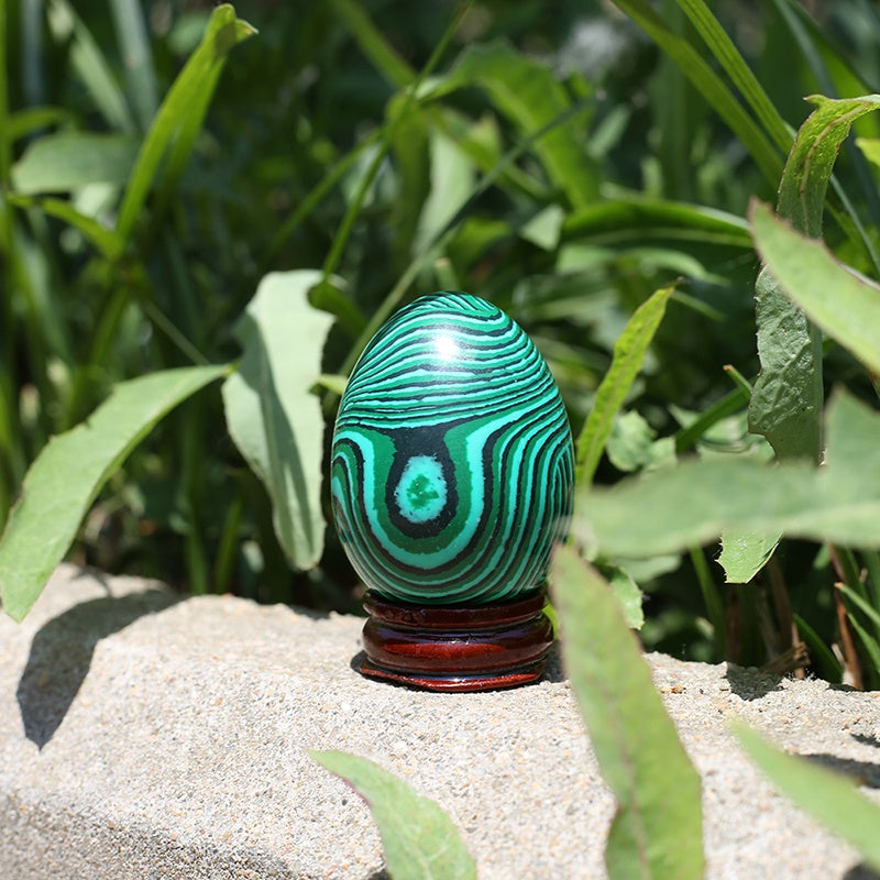 4.5cm Natural Semi Precious Stone Malachite Eggs With Stand