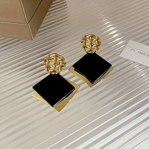 European And American Black Large Rhombus Earrings Female Personality Glossy Design Sense Exaggerated Fashion Square Exquisite Ear Jewelry