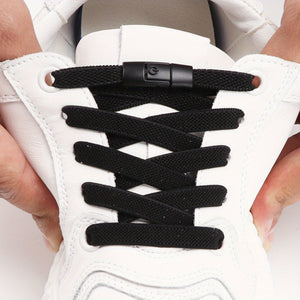 1pair Stylish and Comfortable Women's White Sneakers with Buckles - No More Hassle with Laces!