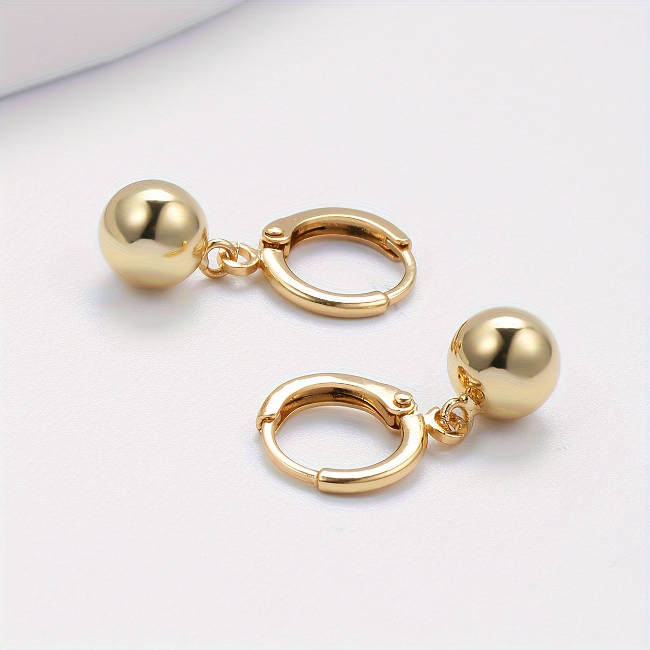 1pair Women's Trendy Fashion Round Ball Dangle Earrings