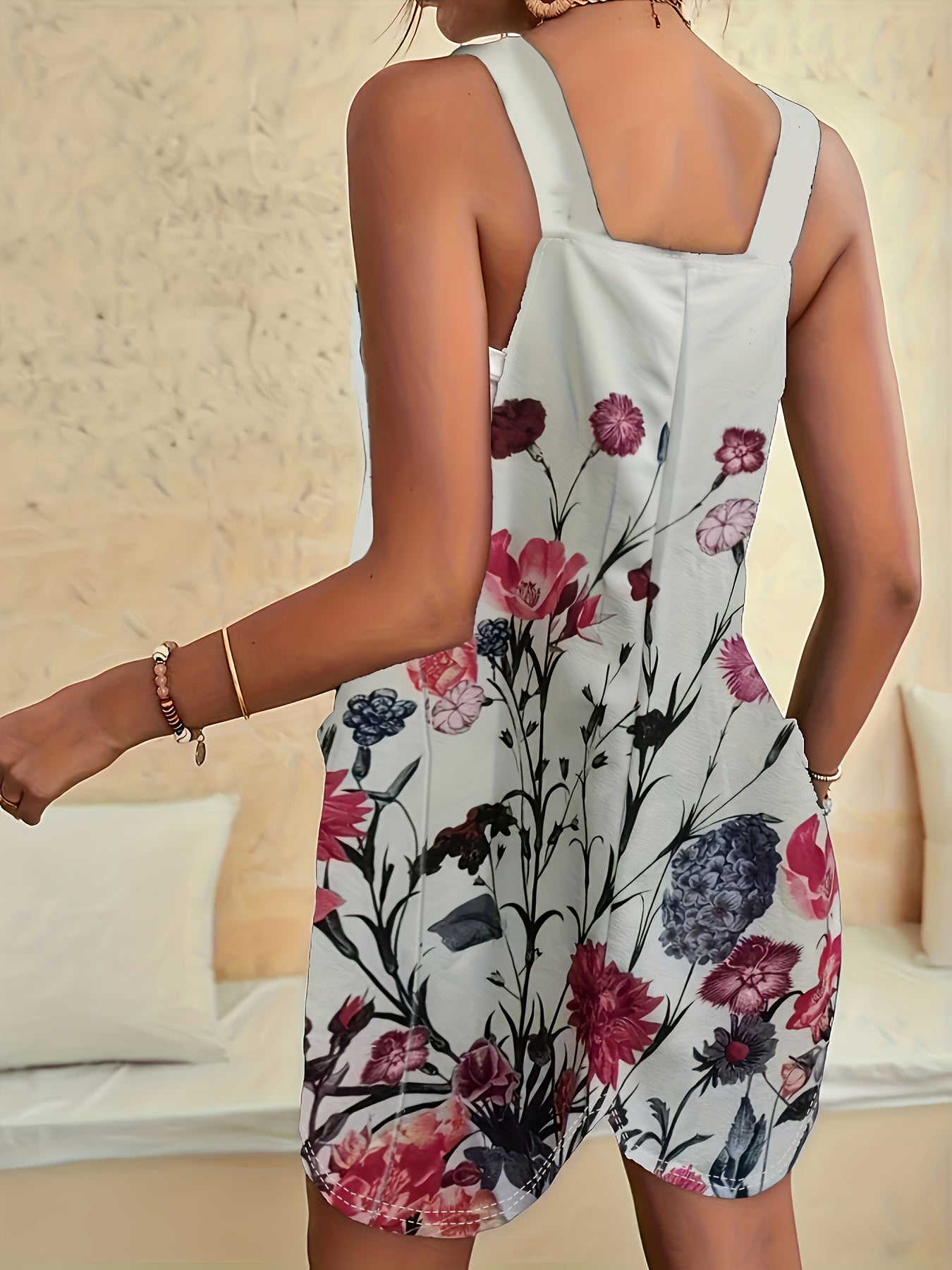 Floral Print Sleeveless Romper with Front Pocket - Casual Everyday Women's Outfit