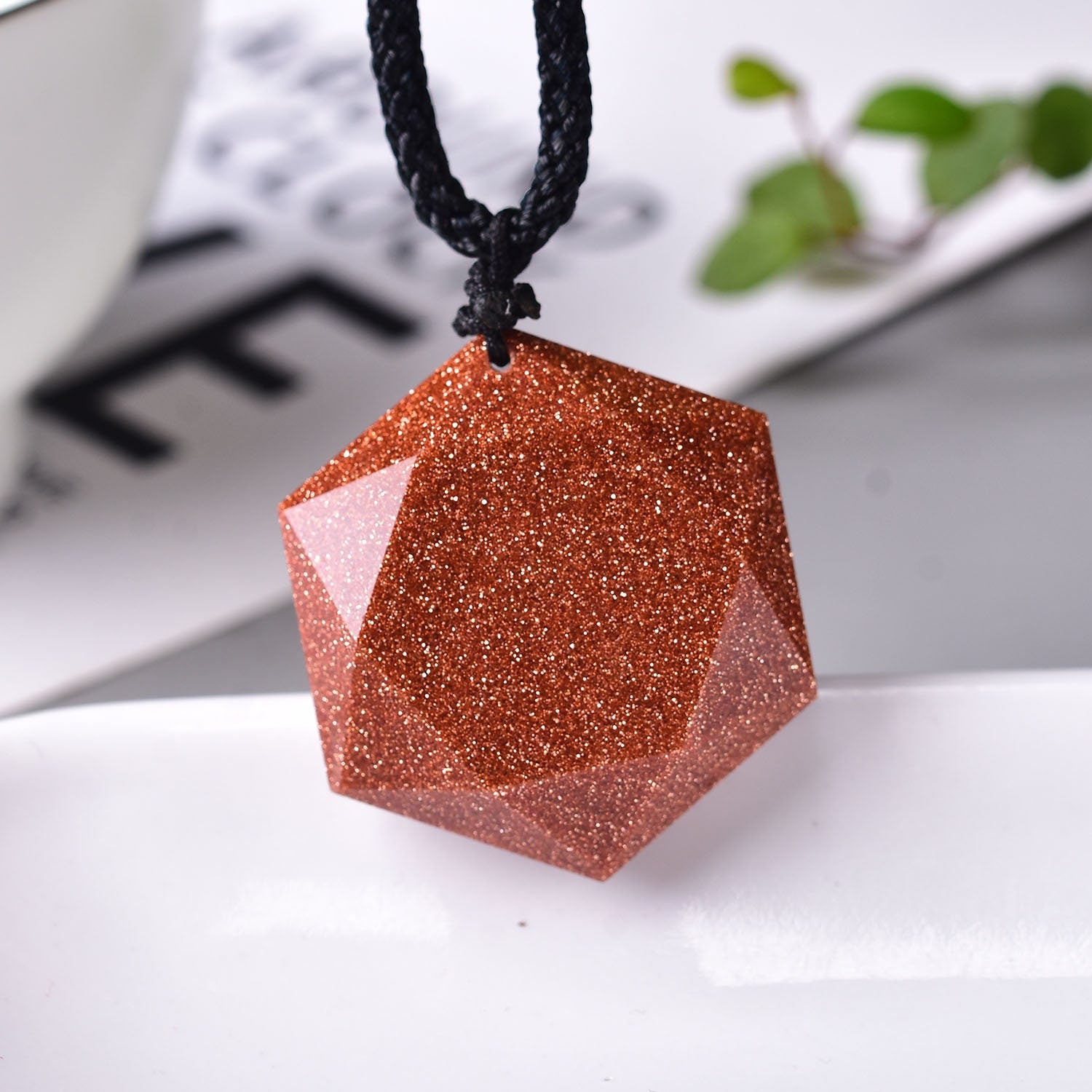 Gold Sandstone Quartz Healing Charka Hexagram Crystal Ornament Pendants Hand-Carved Hand-Polished Gift Charm Healing Pendant Meditation