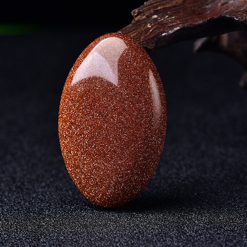 Red Goldstone Palm Stone Quartz Healing Crystal Massage Tools Polished Gemstone Meditation Rock  Hand-Polished Energy Stone Home Decor Gift