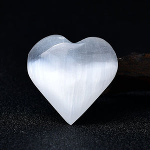 White Selenite Hand Made Heart Shape Love for Girls Gift Figurines Holiday Home Office Statue Décoration Christmas 1 Pair