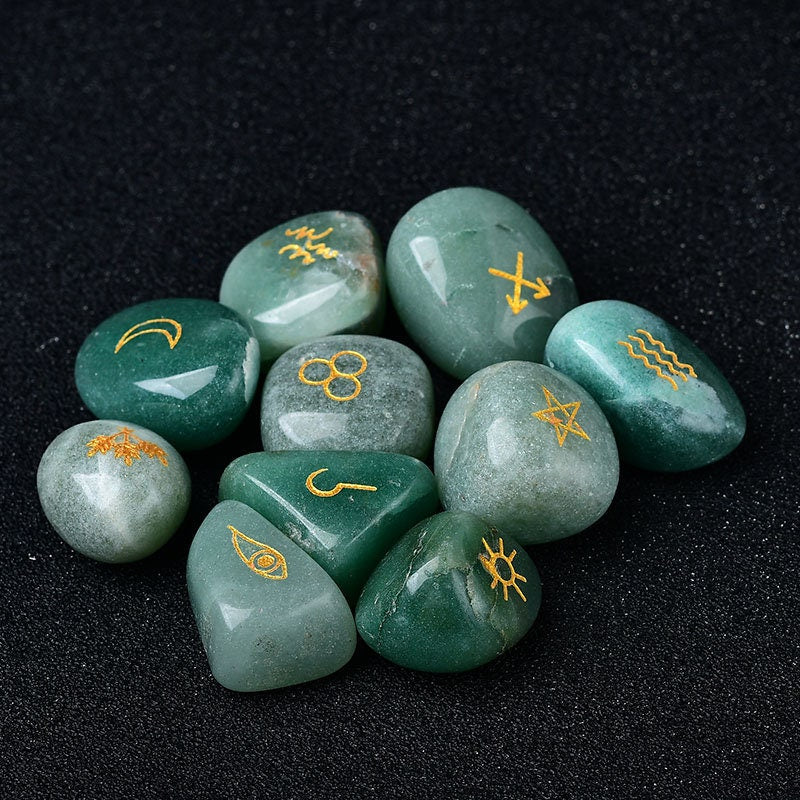 10 Pieces Witch Runes Carved Aventurine Gravel Crytsal Reiki Healing Meditation Hand-Polished for Fish Tank Decor Garden Gift