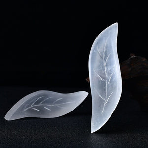 White Selenite Hand Made Leaf Reiki Crystal Healing Meditation Point Home Decor Massage Decoration Collection Gift