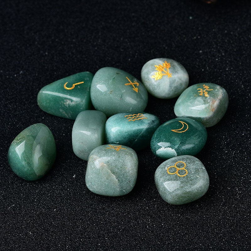 10 Pieces Witch Runes Carved Aventurine Gravel Crytsal Reiki Healing Meditation Hand-Polished for Fish Tank Decor Garden Gift