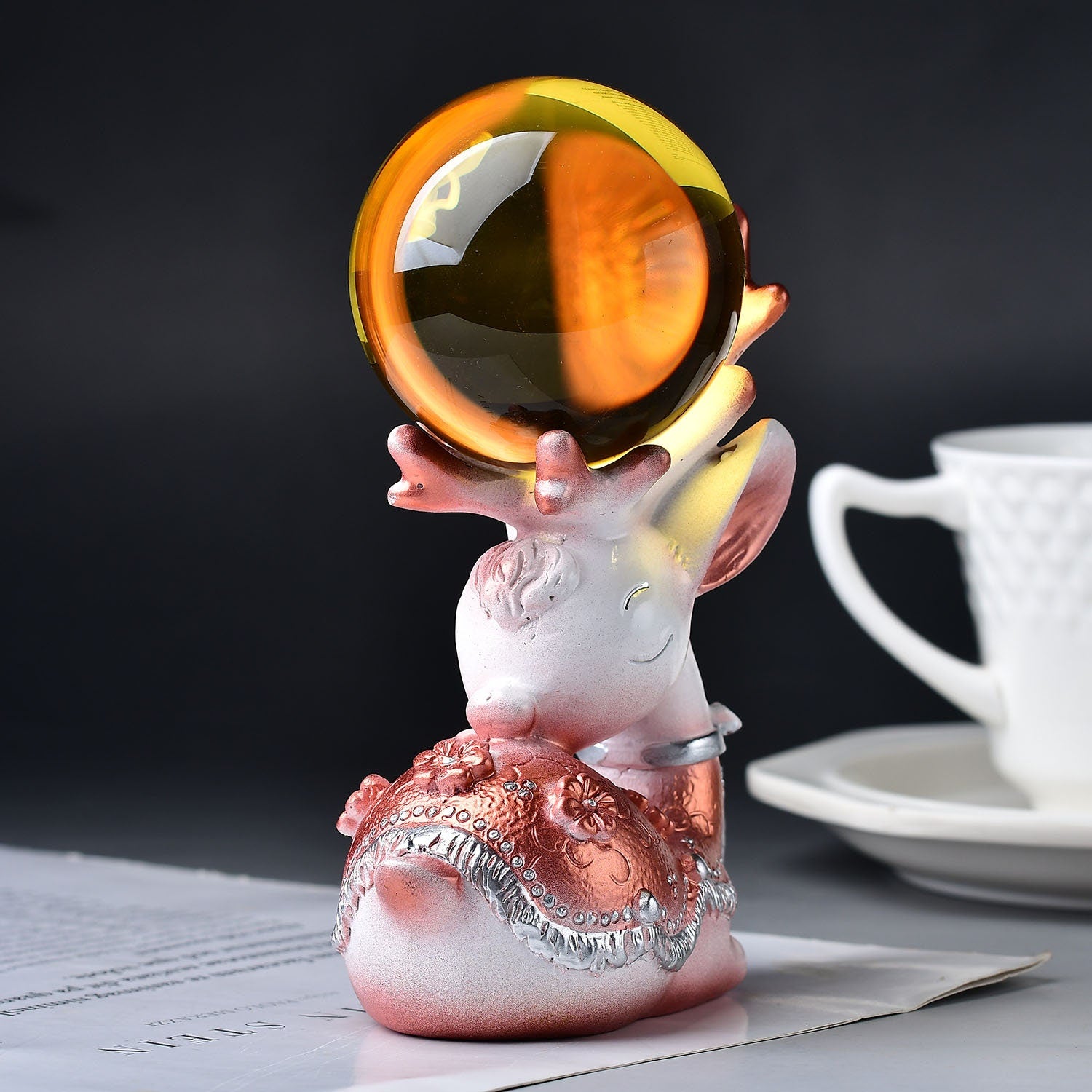 Multi-color Handmade Resting Deer Crystal Ball Holder Display Home Decoration DIY Hand Carved Sphere Holder Painted Stand Base Holiday Gift