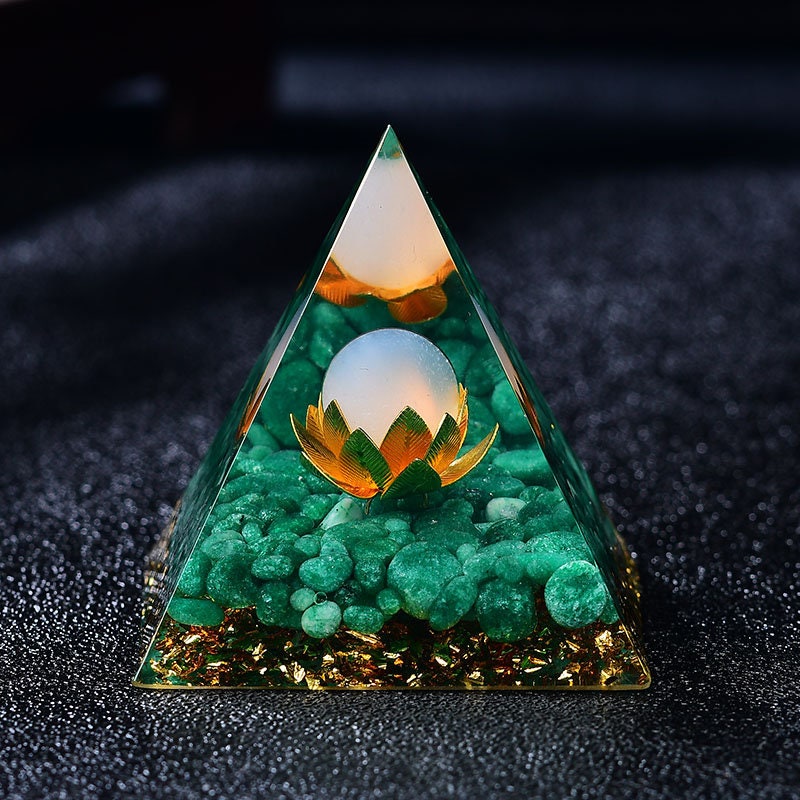 2.36‘’ Magic Orgonite Pyramid DIY Opal Lotus Chakra Clear Quartz Sphere Aventurine Base Healing Crystal Sphere Home Decoration Collection