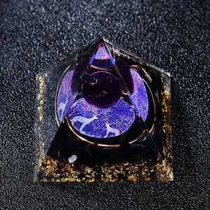 2.36‘’ Magic Orgonite Pyramid DIY Deer Chakra Amethyst Quartz Sphere Obsidian Base Healing Crystal Sphere Home Decoration Collection Gift